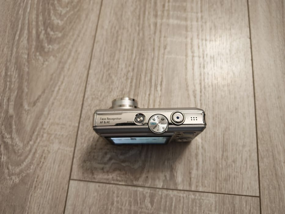 Aparat foto / video Samsung L730