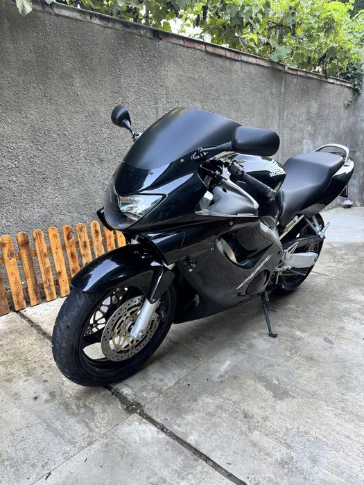 Vand Honda cbr 600