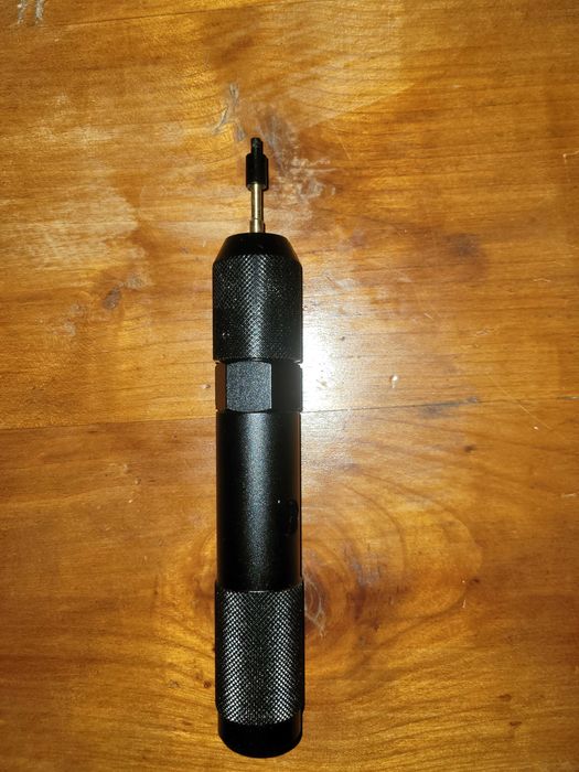 adaptor capsule co2 12gr si capsula co2 reincarcabila