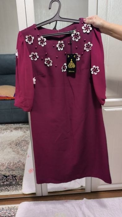 Продам платье новое