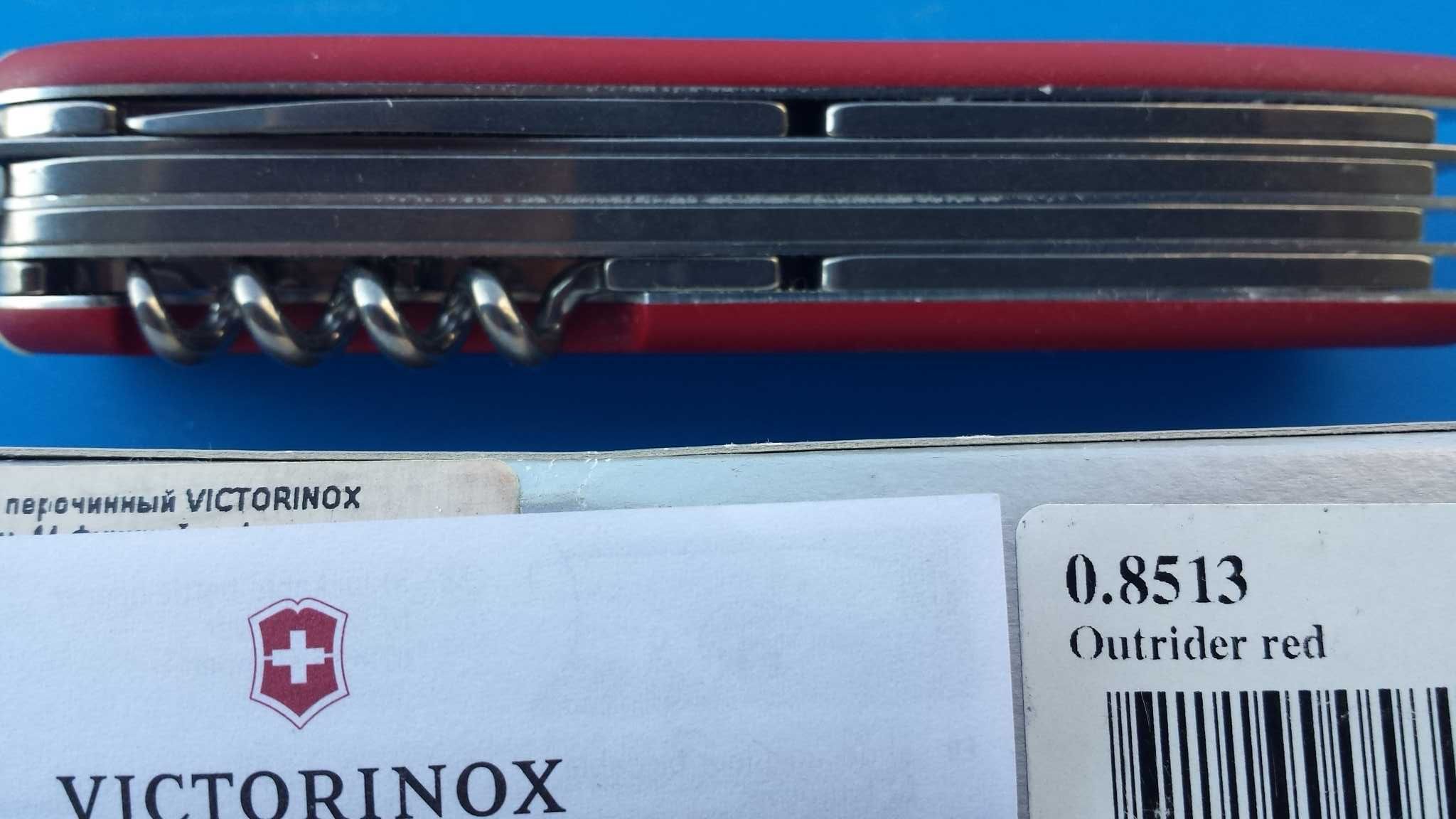 Victorinox многофункциональный инструмент outrider red0.8513