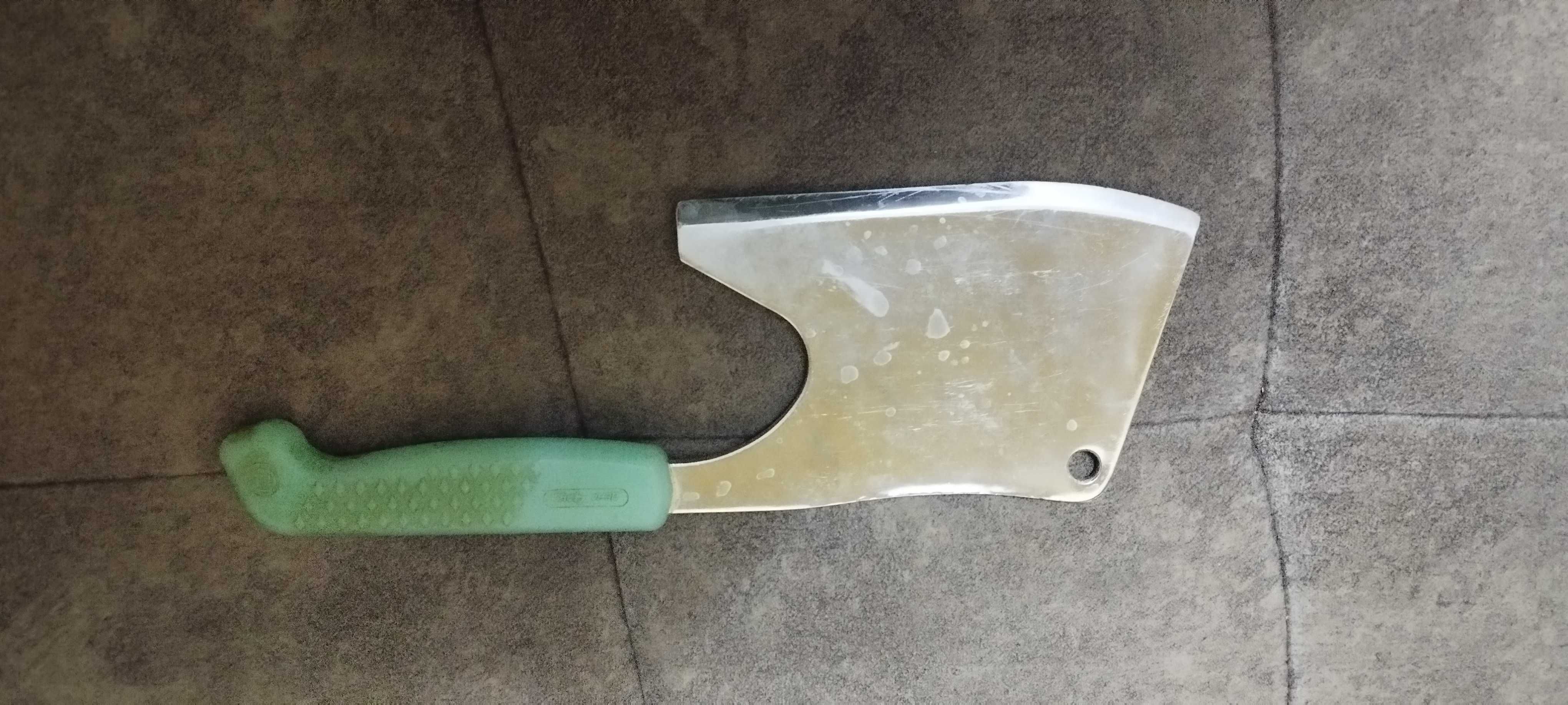 Продам Топор  кухонный