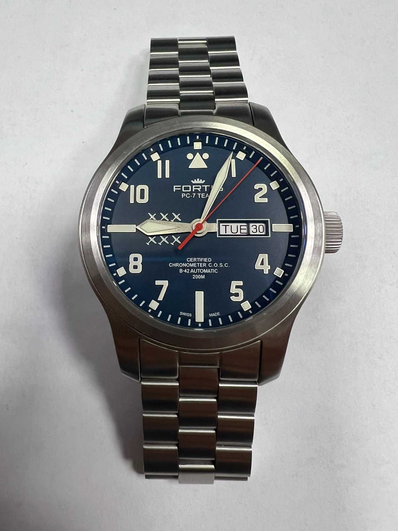 Fortis Aeromaster PC-7 team limited edition