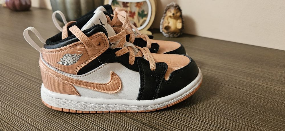 Nike Air Jordan, marimea 27