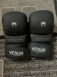 Manuși MMA Venum