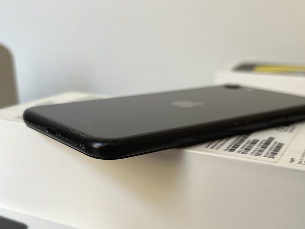 iPhone SE 2020, 64GB, Space Gray, ОТЛИЧЕН, 100% батерия, ГАРАНЦИЯ!