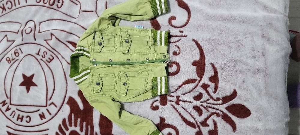 Детские вещи,в хорошем состоянии