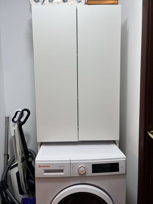 Corp mobilier IKEA pentru mașina de spălat