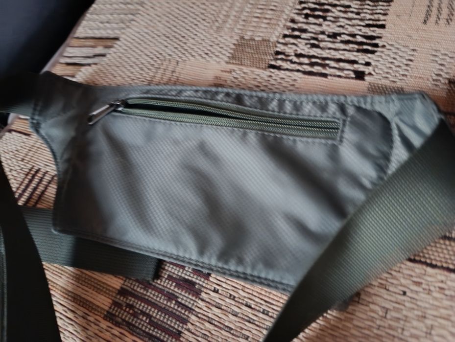 Качественная поясная сумка для бега