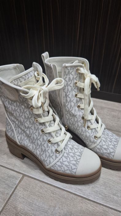 Обувки  Michael Kors