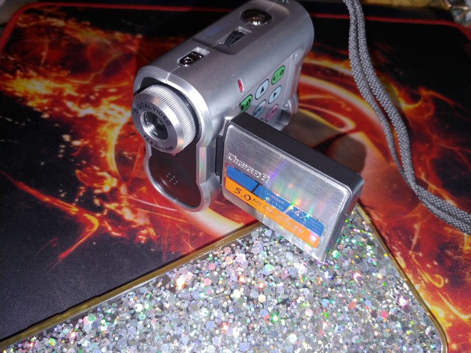 camera V1DE0 cu card ieftina