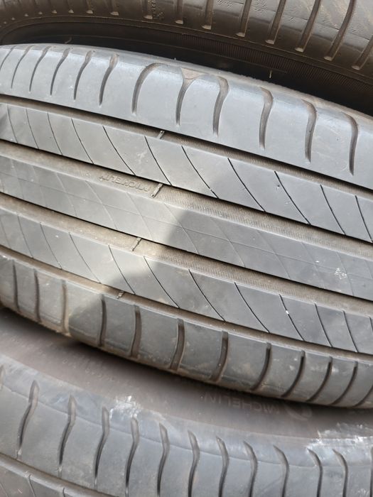 4 бр летни 215/60/17 Michelin