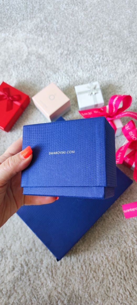 Кутии за бижута Swarovski, Pandora и Eden Boutique