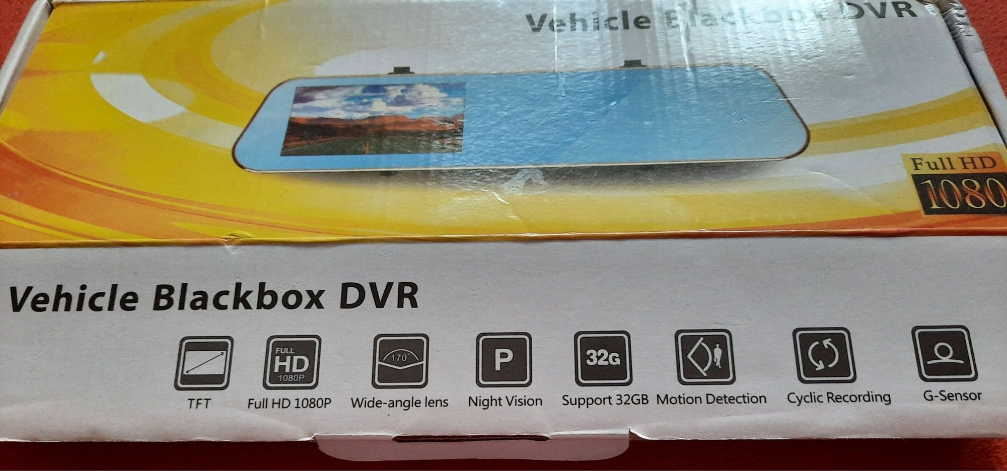 Oglinda auto cu camera dvr incorporata