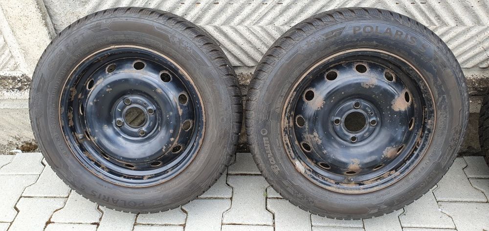 Vând 4 jante tablă si cauciucuri iarnă