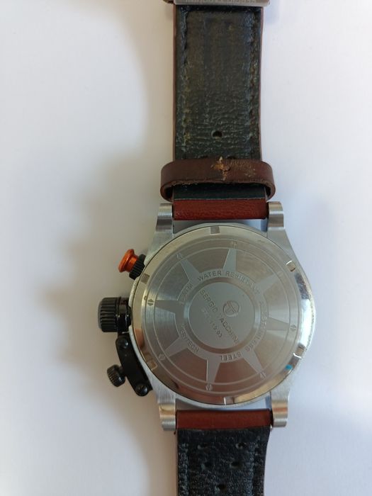 Vând ceas Sergio Tacchini