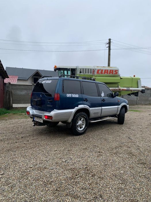 Nissan terrano motor 2.7 tdi 125 cai 4x4 cu reductor