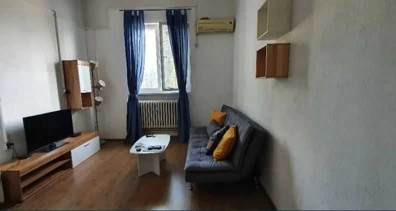 Дава се под наем Двустаен апартамент в София, Център - 50 кв.м за 612 € - Снимка #3
