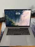 Macbook pro 15 2019 I7 16Ram touchbar