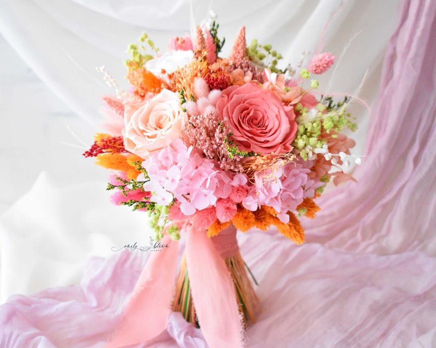 Buchete Mireasa Buchete Nasa Lumanari Cununie Cocarde Bratari Coronite