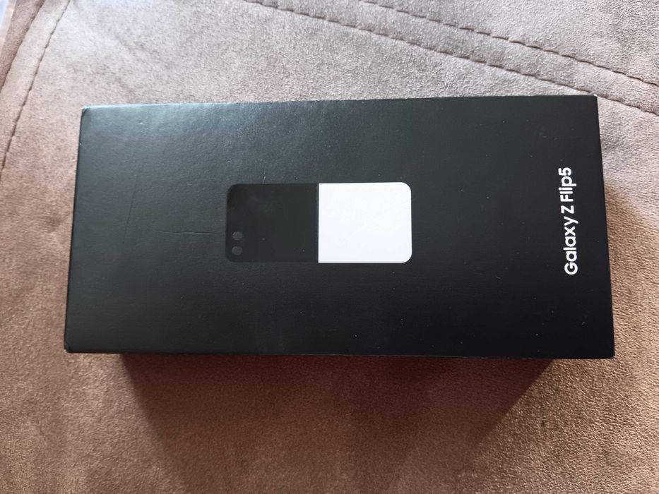 Samsung galaxy Z flip 5