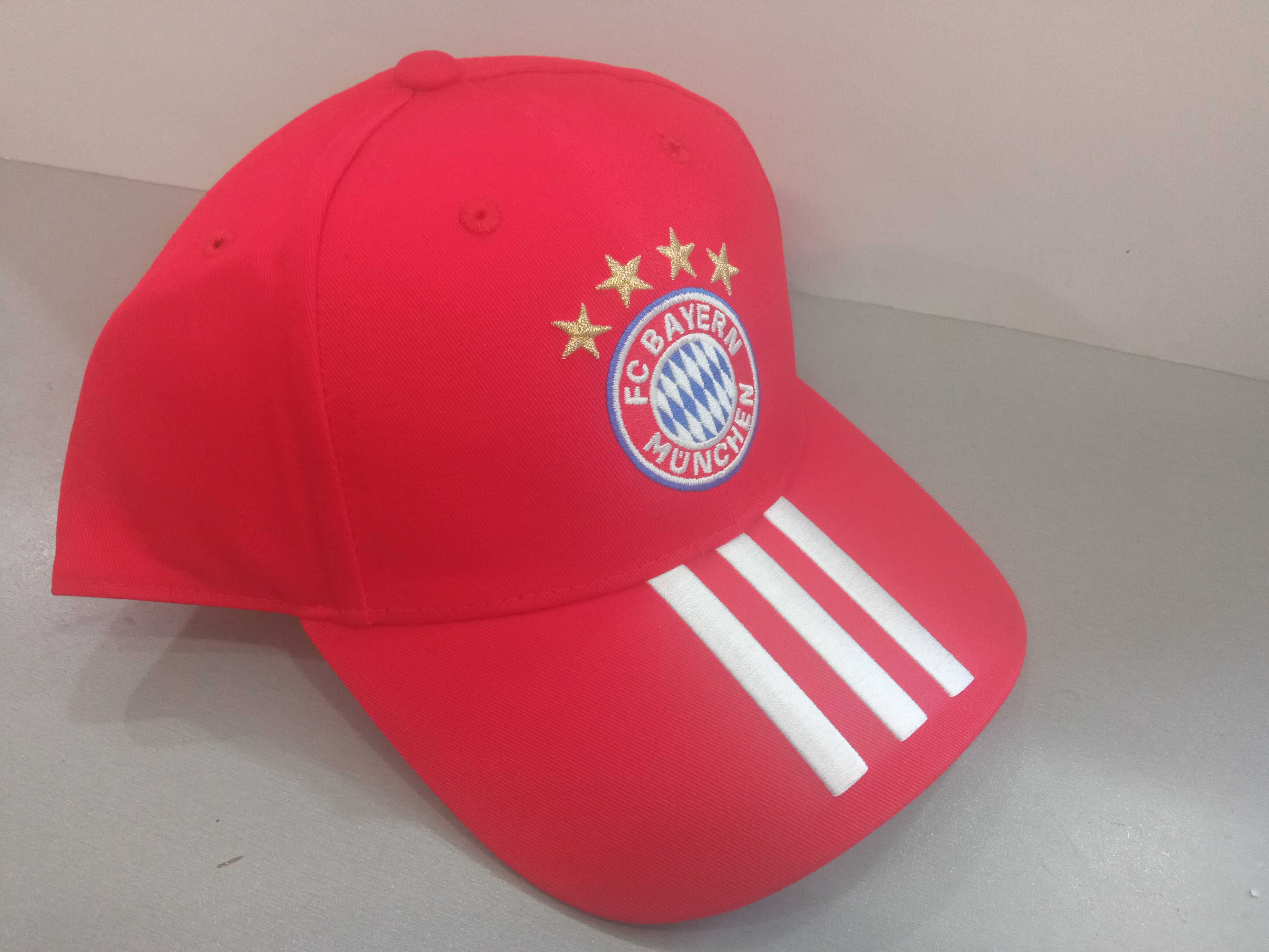 Adidas Bayern München.Шапки с козирка.Нови.Оригинал.