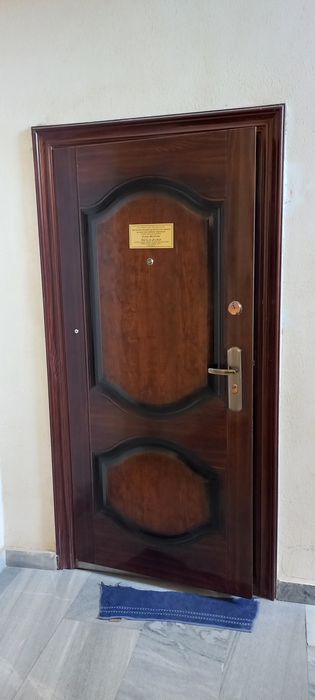 Продаётся новостройка квартира, 200 метров до метро "Дустлик"