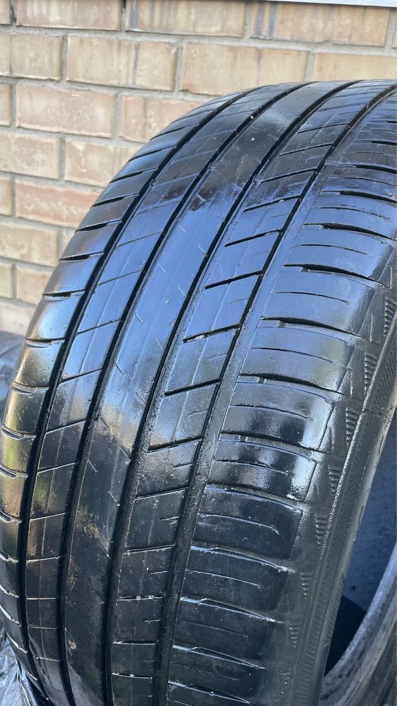 235/50R18 Bridgestone