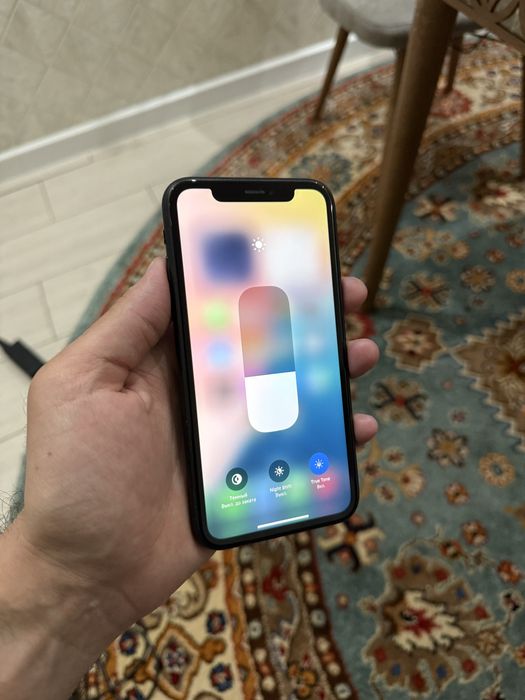 iPhone XR black 64 GB