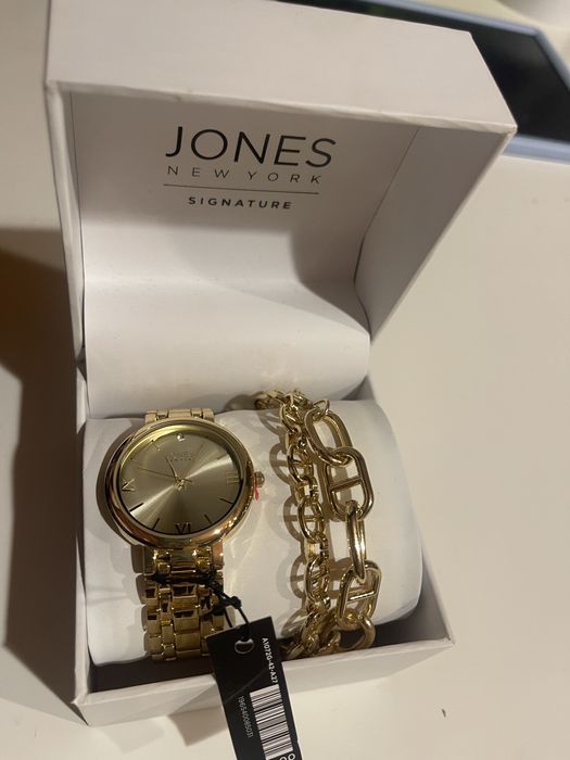 Ceas Jones New York nou