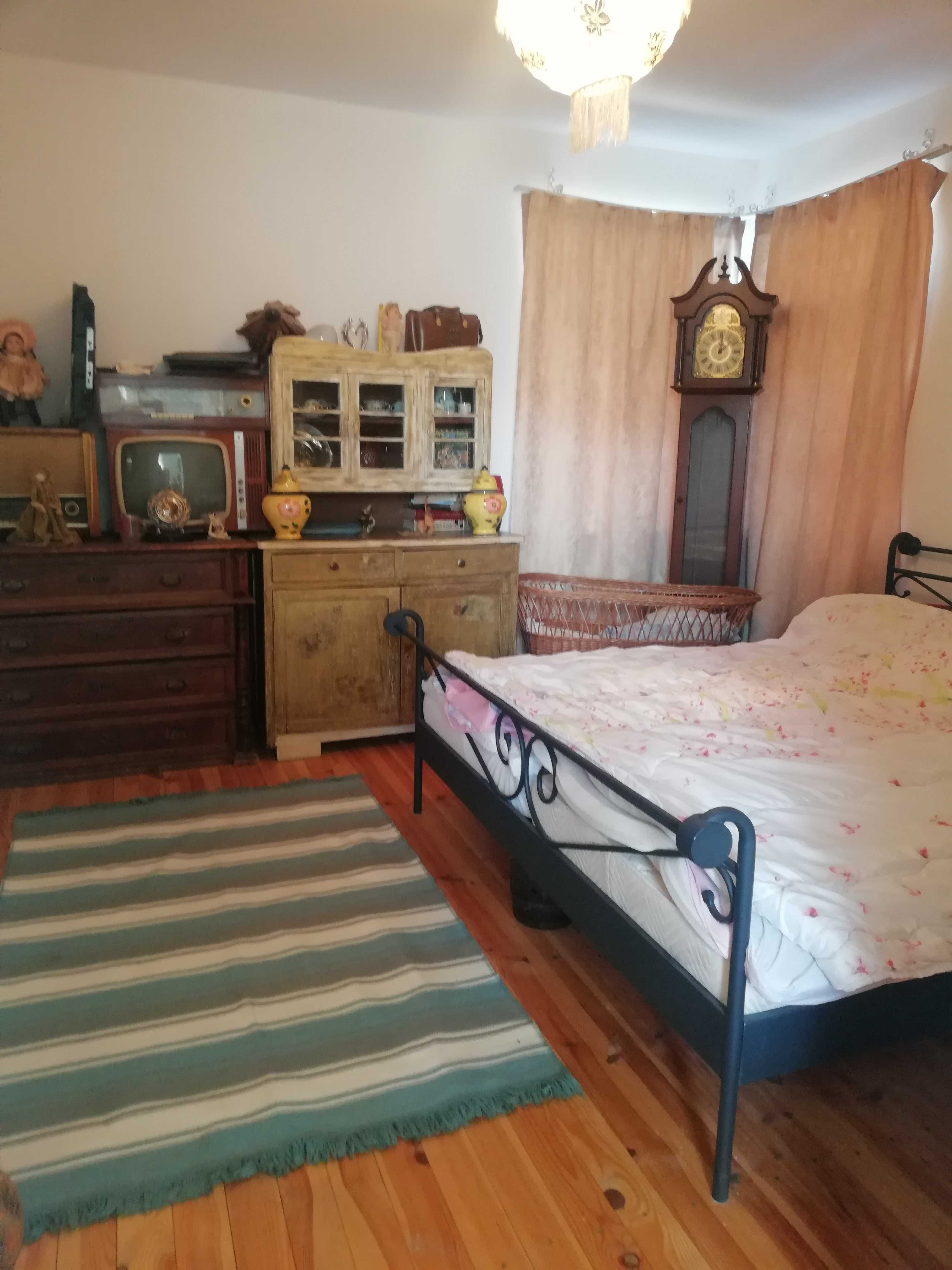 Продавам къща в град Средец