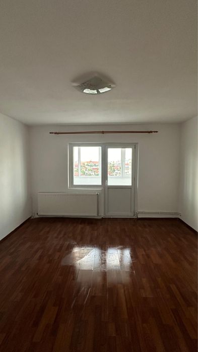 Inchiriez garsoniera nemobilata confort I sporit zona 1 Decembrie