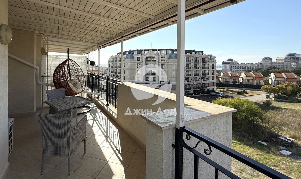 Продава се Двустаен апартамент в Свети Влас - 76 кв.м за 1237 €/кв.м - Снимка #8