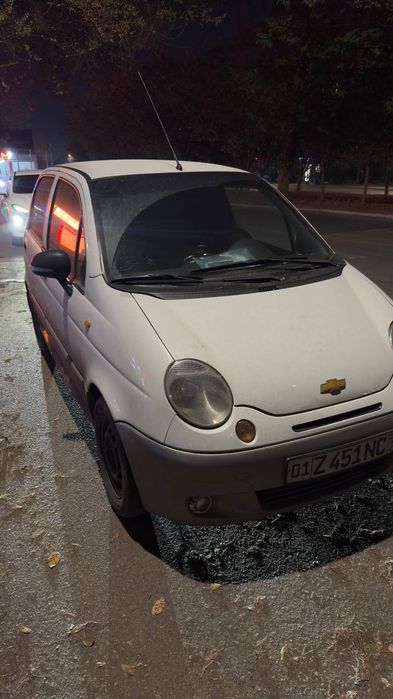 Matiz best 2010 yil faqat naxtga sotiladi zaril rangi oq moshina benzi