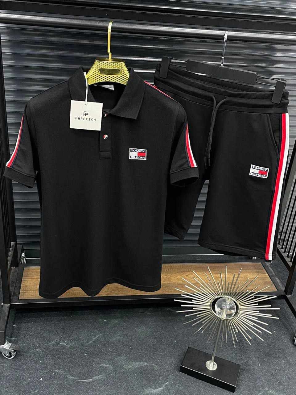 Complee  barbat tommy hilfiger 
Alb S M L XL 2XL
Negru S M L XL 2XL