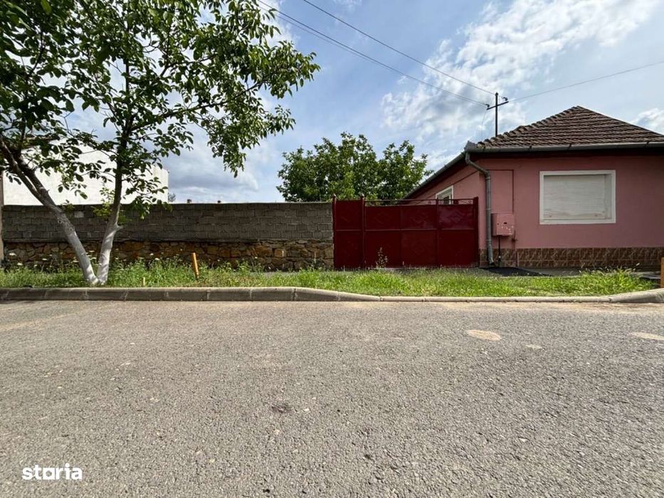 Casă de Vânzare Bujac 2 Camere (teren 557)