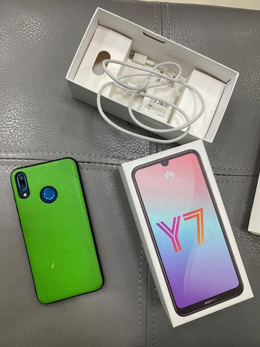 Huawei Y7 2019 в отличном состоянии