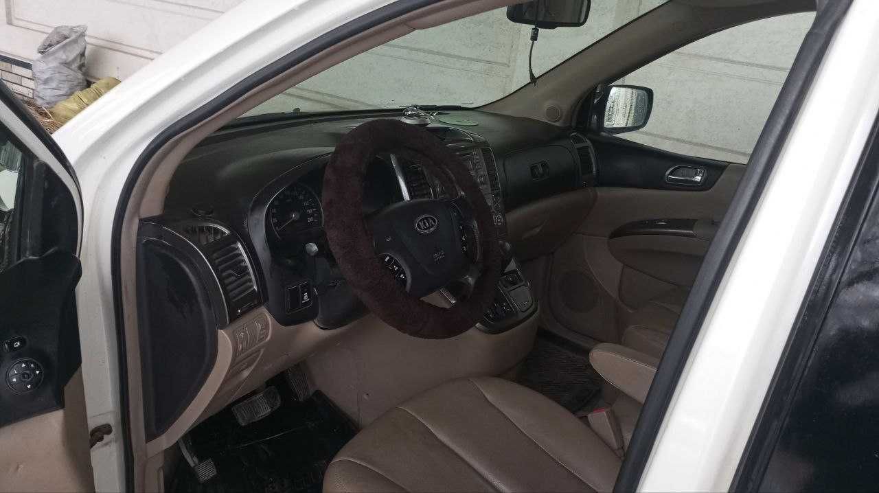 Kia Carnival 2006