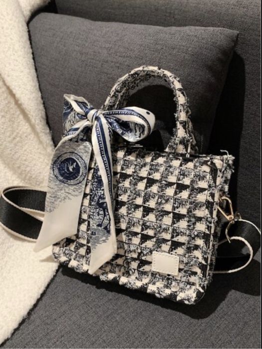 Дамска мини чанта в синьо