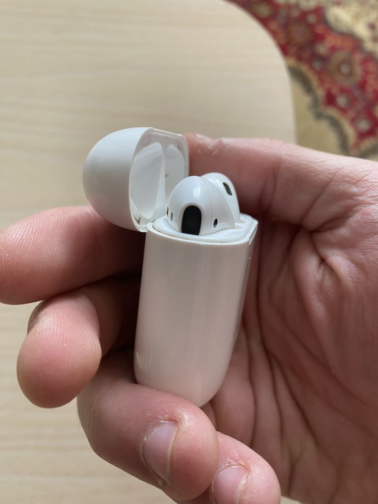 Продается airpods первого поколения Original