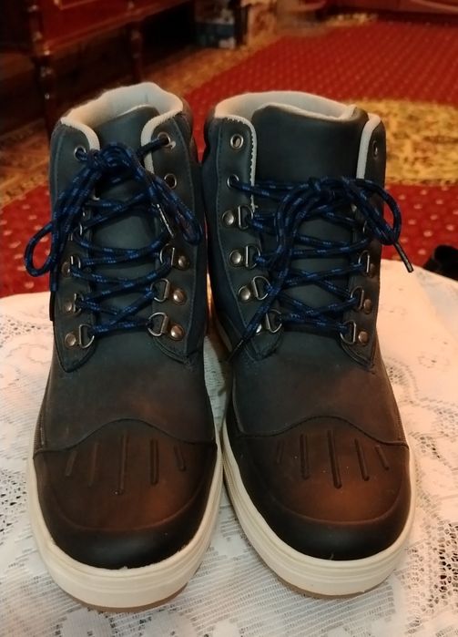 Новые, коженные ботинки. 42 раз.