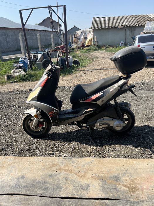 Vand scuter generic 125 cc