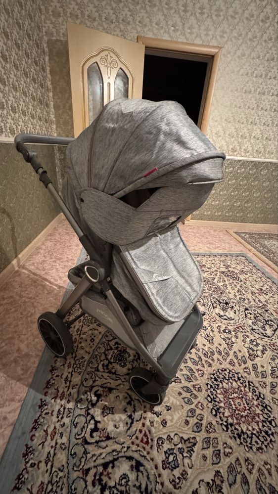Срочна продам коляску
