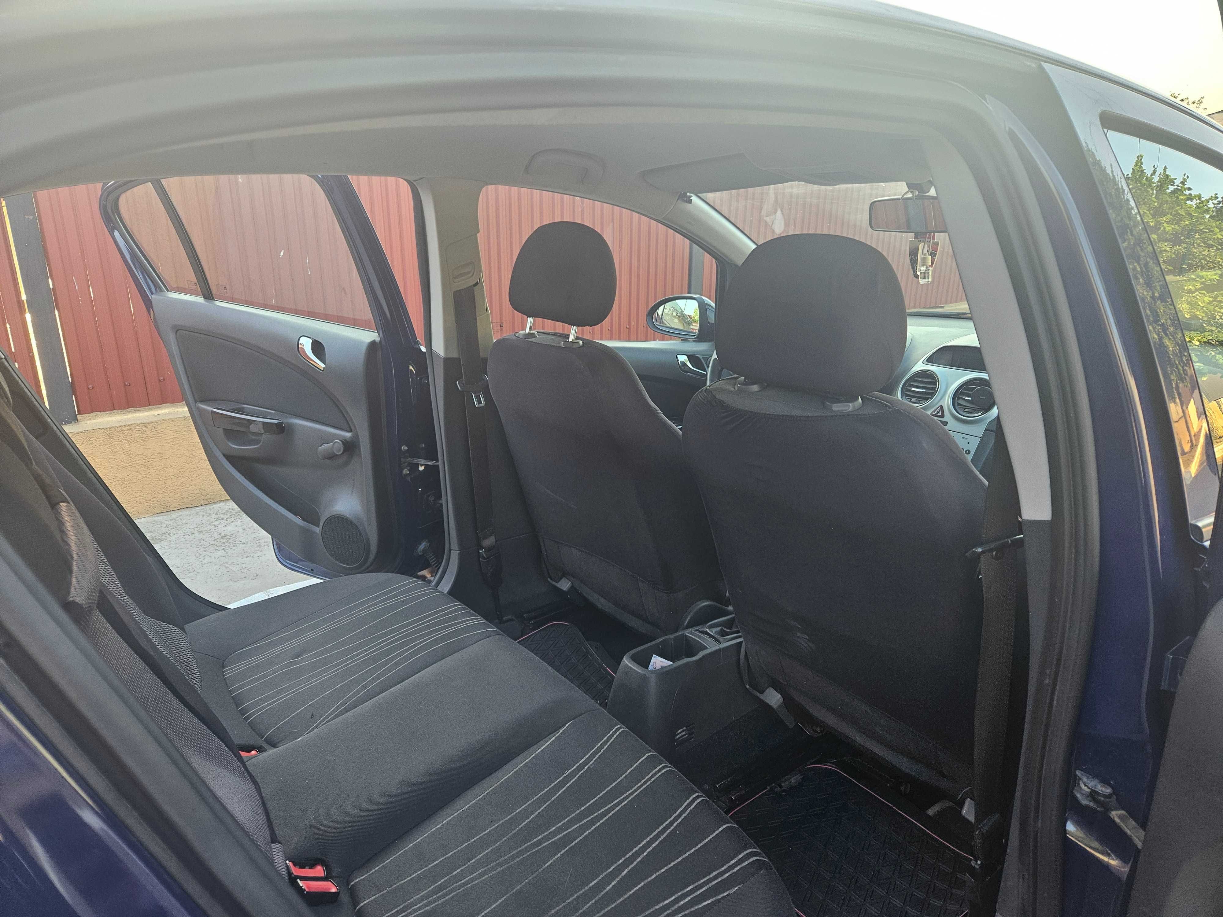OPEL CORSA 2200 euro