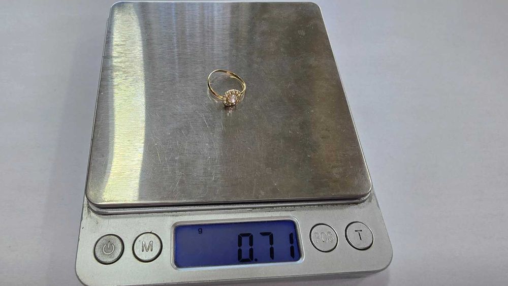 Златен детски пръстен с проба 585 (14 карата)