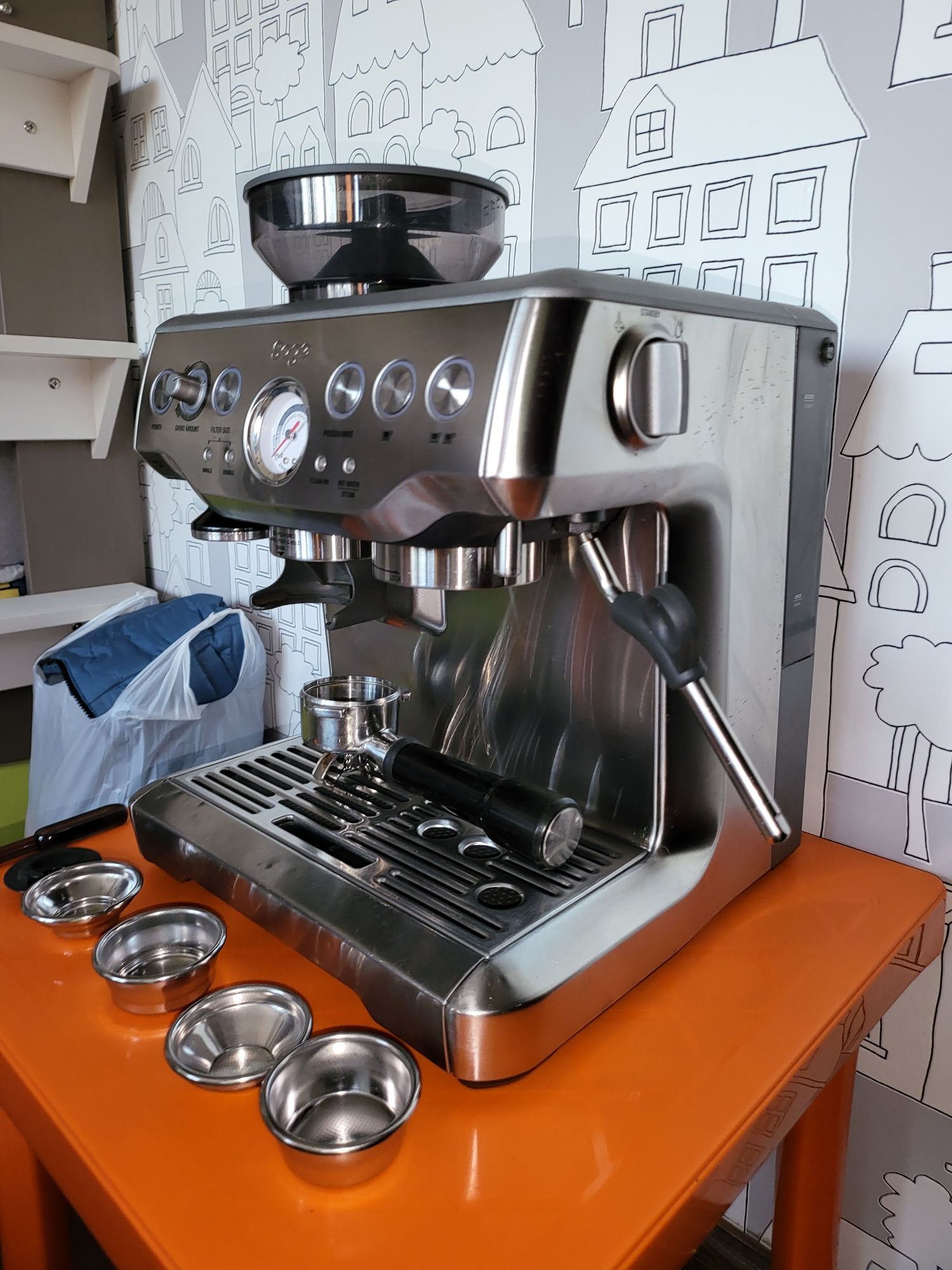 Еспресо машина SAGE Barista Express Кафемашина с кафемелачка