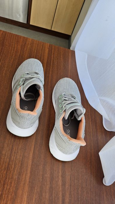 Дамски маратонки Adidas 38 2/3