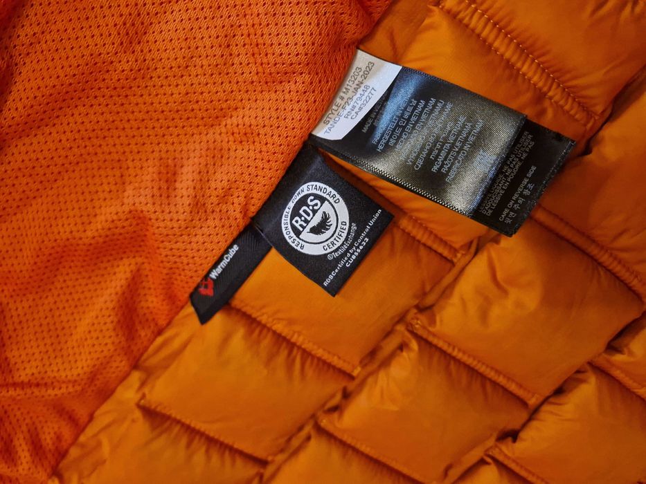 Geaca puf Marmot, masura S, salewa, mammut,arcteryx, columbia,haglofs