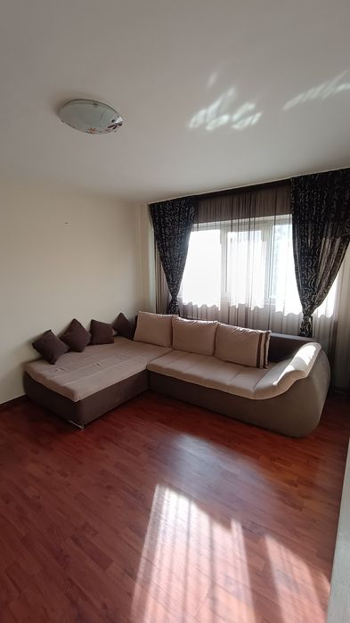 Proprietar, închiriez apartament 3 camere exact la gura de metrou Obor