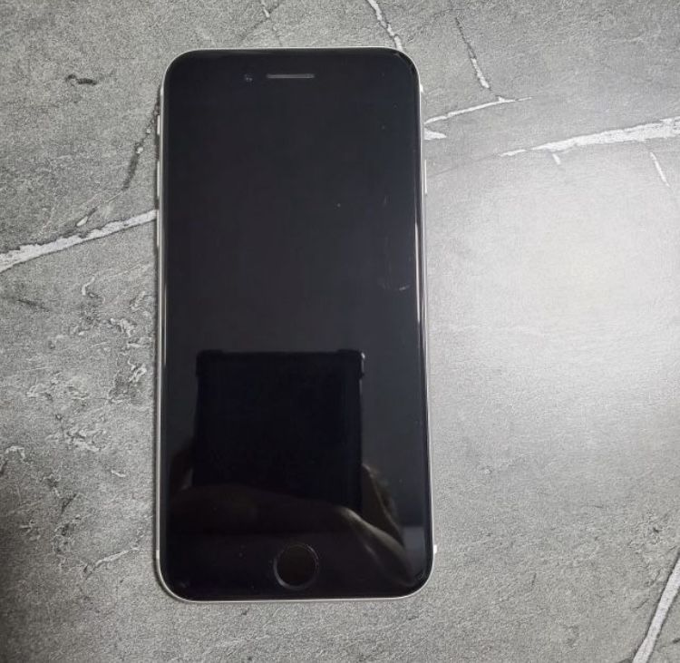 Iphone SE idial 128 talik